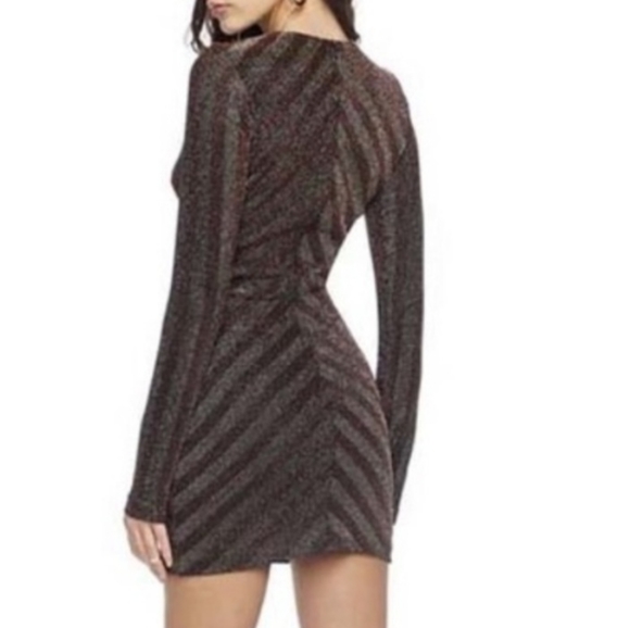 Cosmopolitan Maya Long Sleeve Mini Dress Gold Comb - Picture 2 of 3